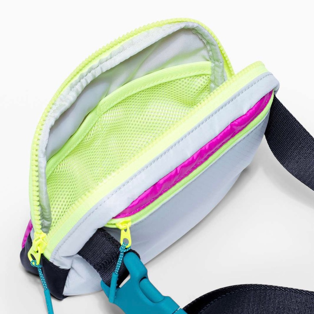 lululemon athletica Pink and Black Crossbody Belt Bag with Neon Trim - Picture 2 of 9